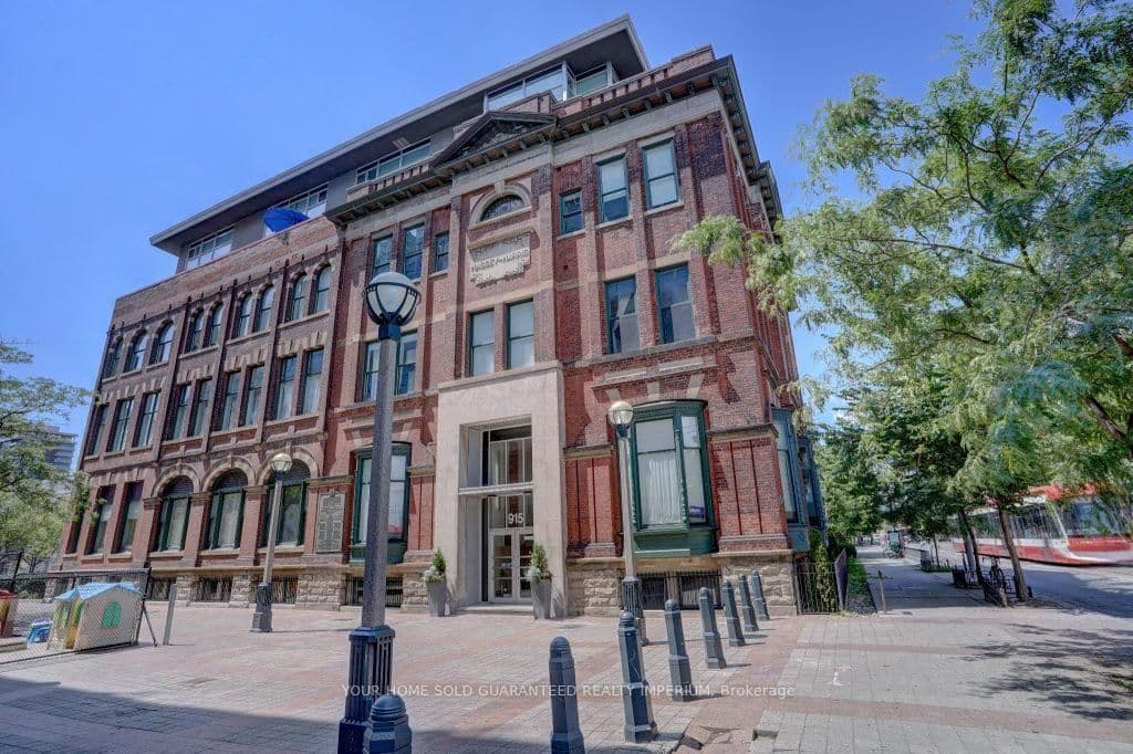 #108 - 915 King Street W