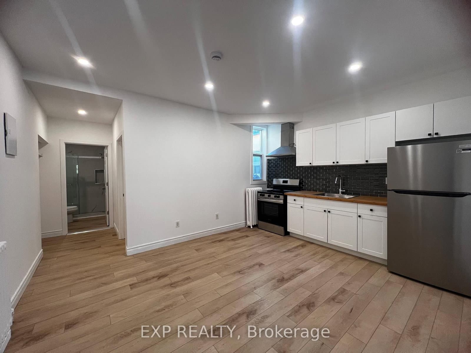 804A St Clair Avenue W, Unit 102