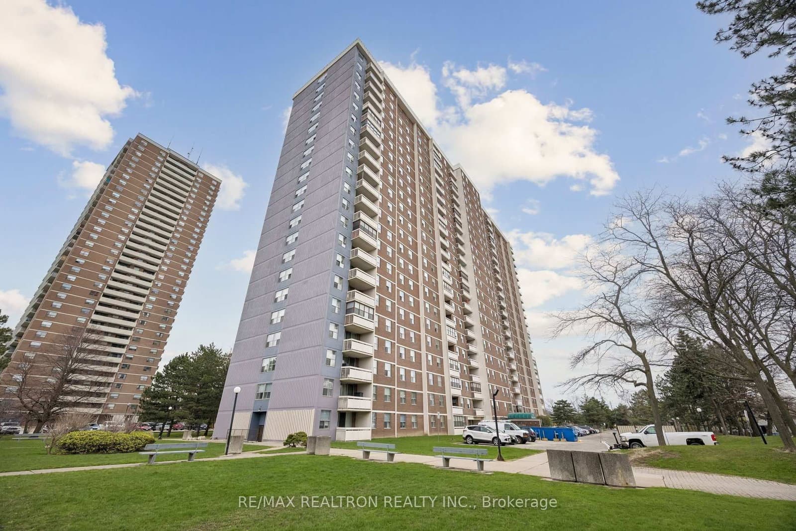#2208 - 205 Hilda Avenue