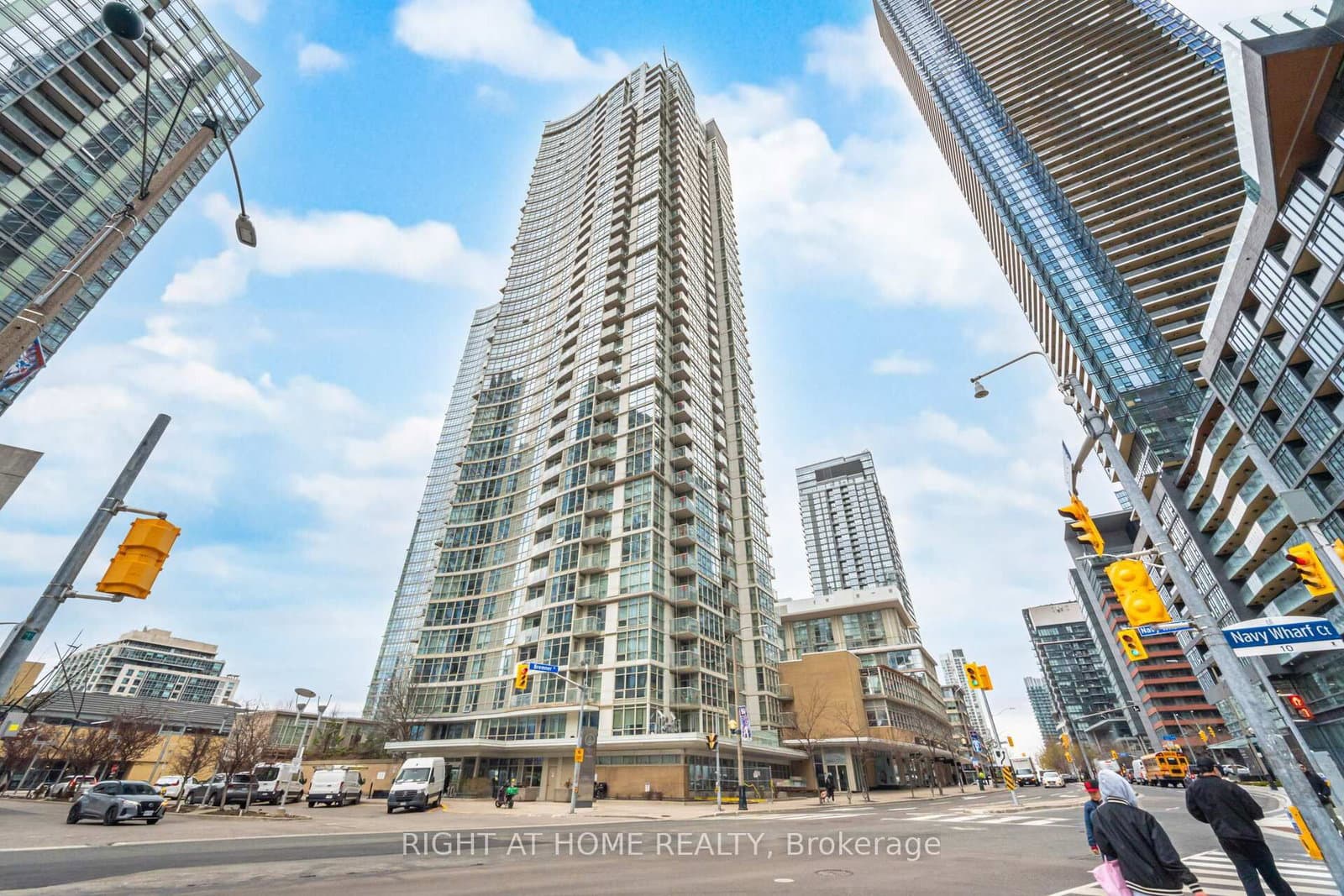 #2107 - 10 Navy Wharf Court