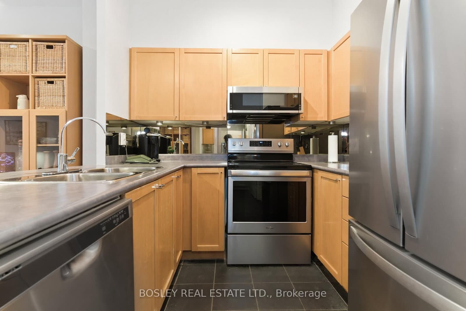 #106 - 600 Queens Quay West