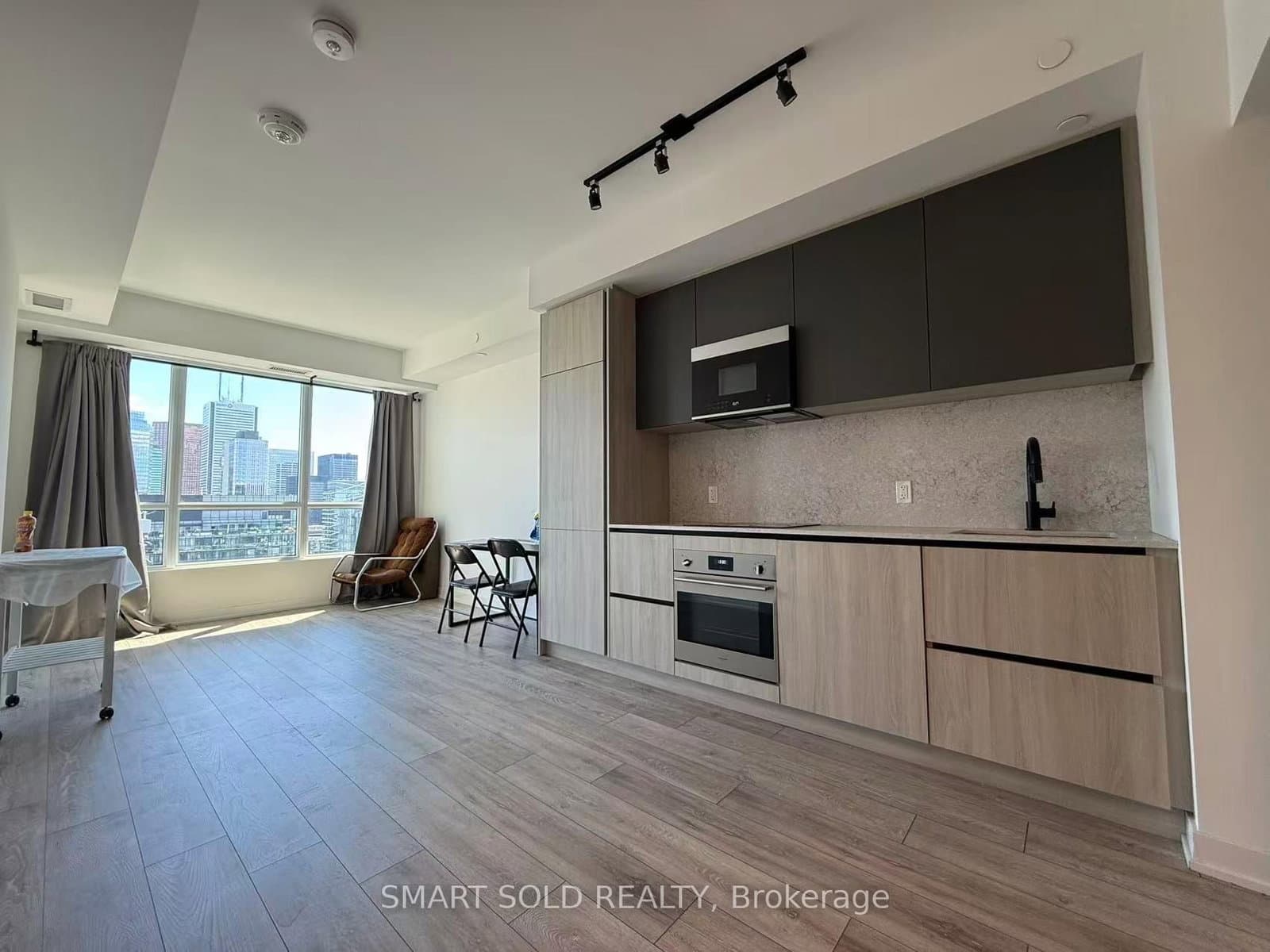108 Peter Street, Unit 4903