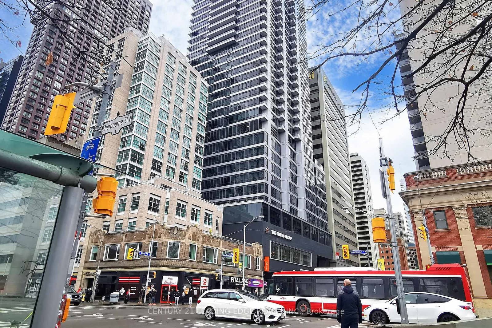#2109 - 395 Bloor Street