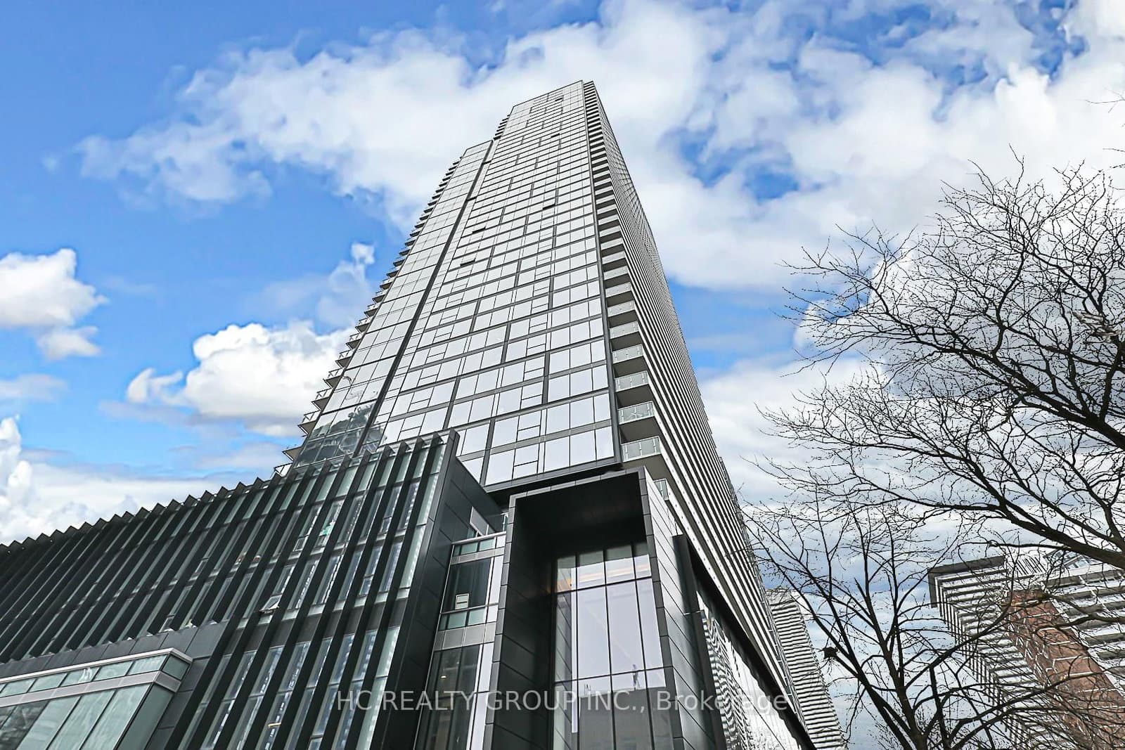 #3912 - 3 Gloucester Street