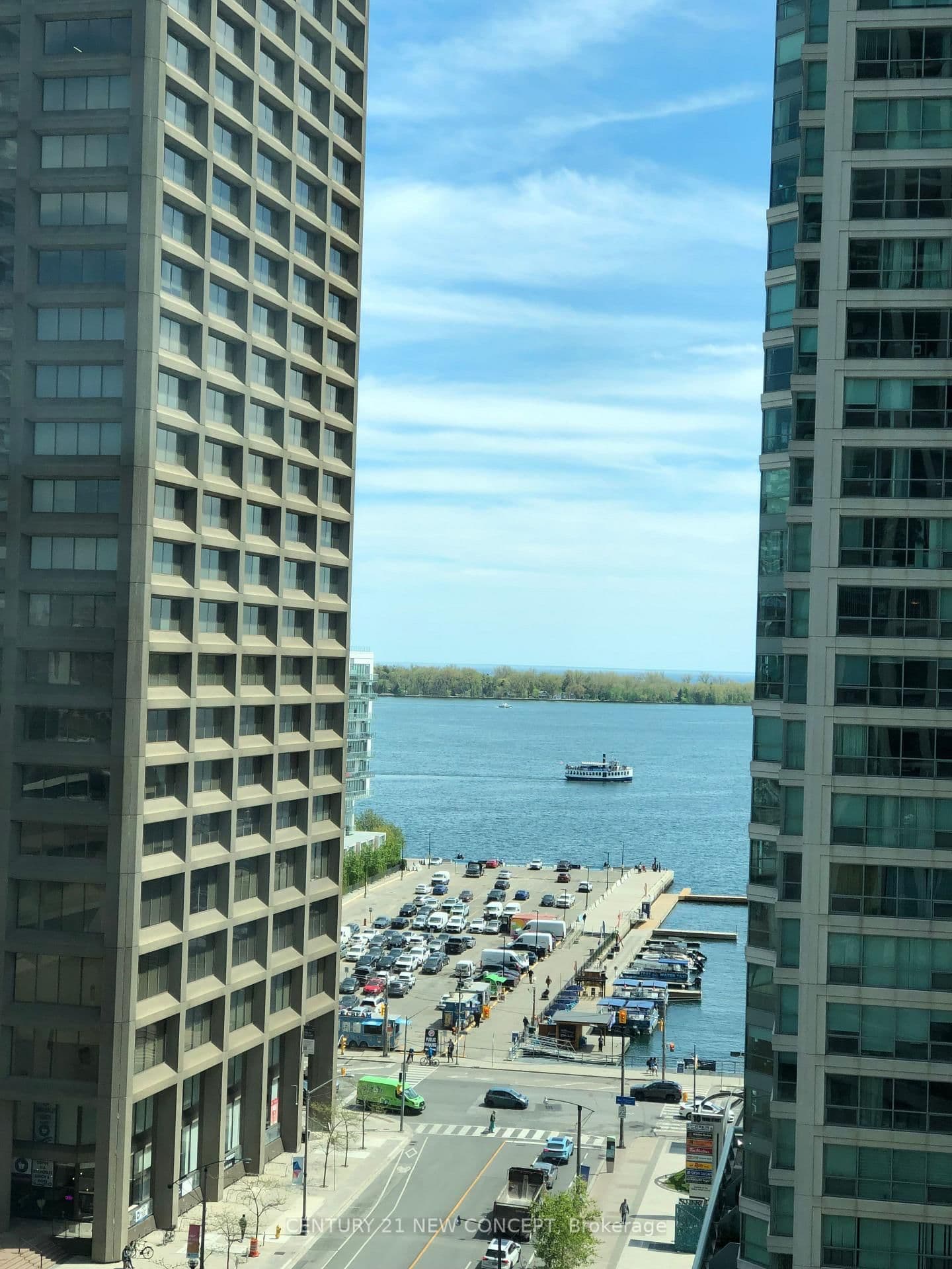 #1310 - 16 Yonge Street