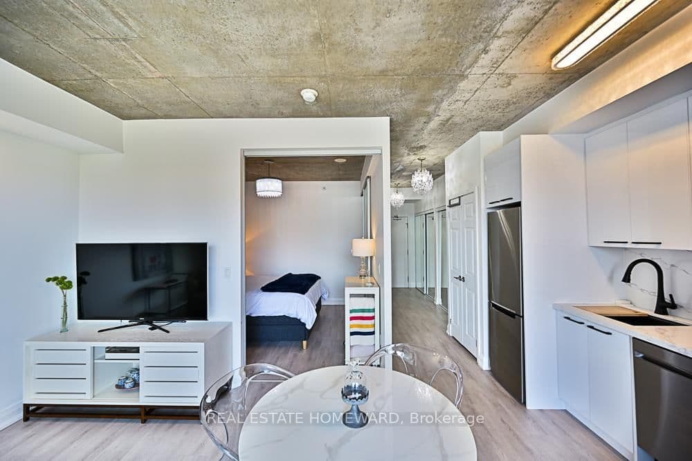 32 Camden Street, Unit 706