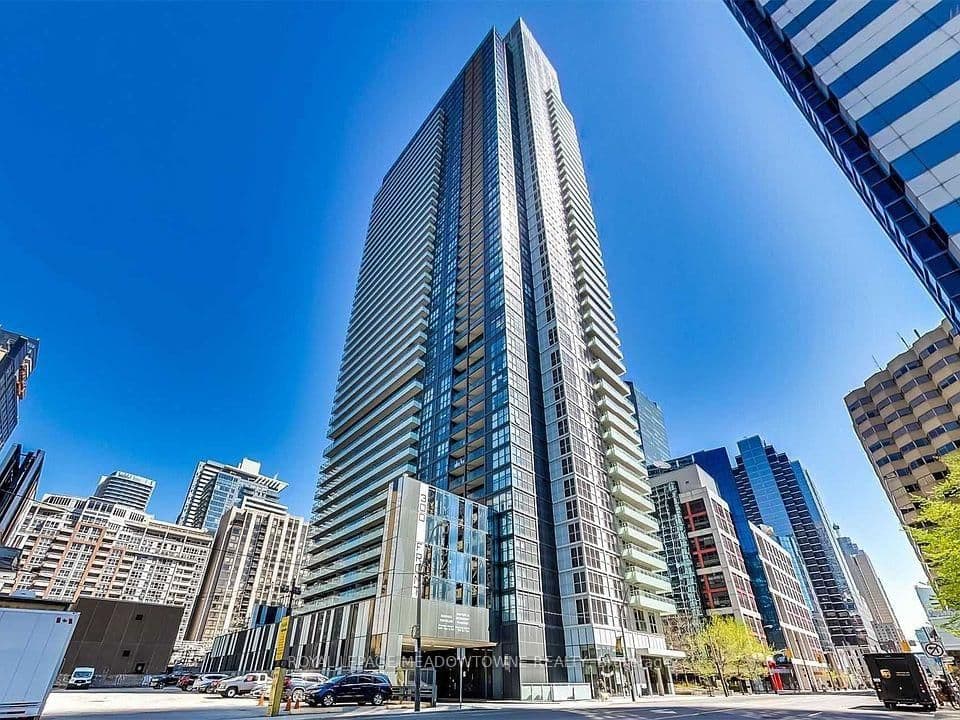 300 Front Street, Unit 601