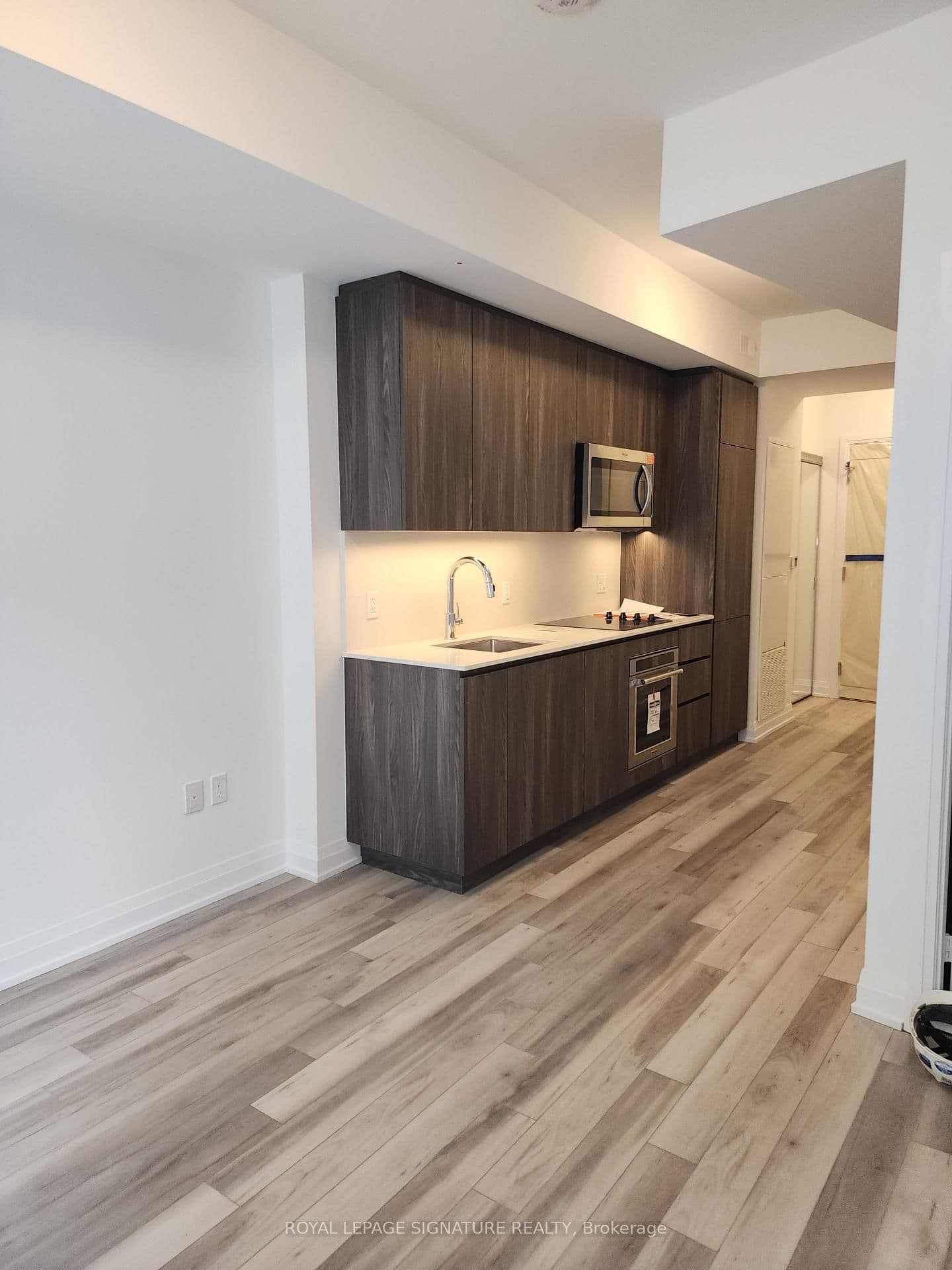 #308 - 15 Richardson Street