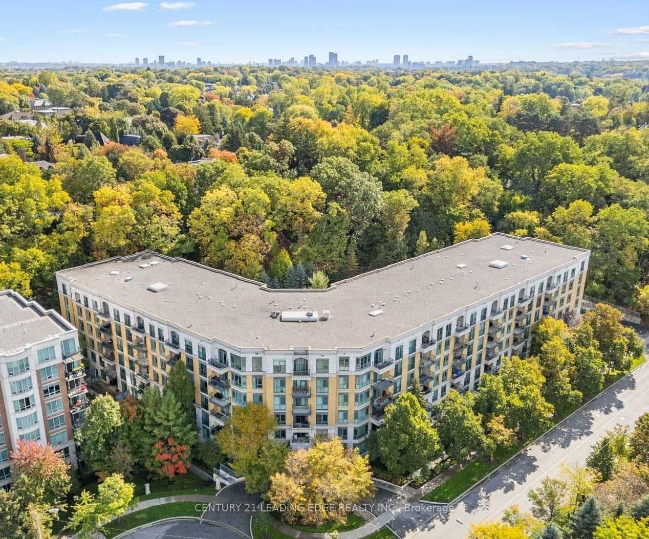 #308 - 11 William Carson Crescent
