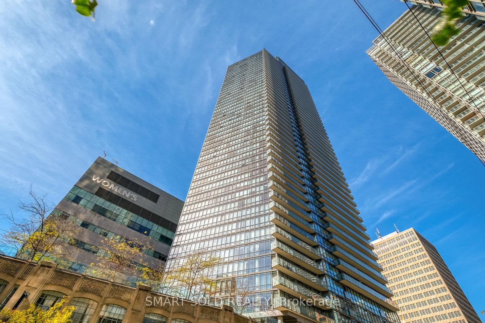 #4010 - 832 Bay Street