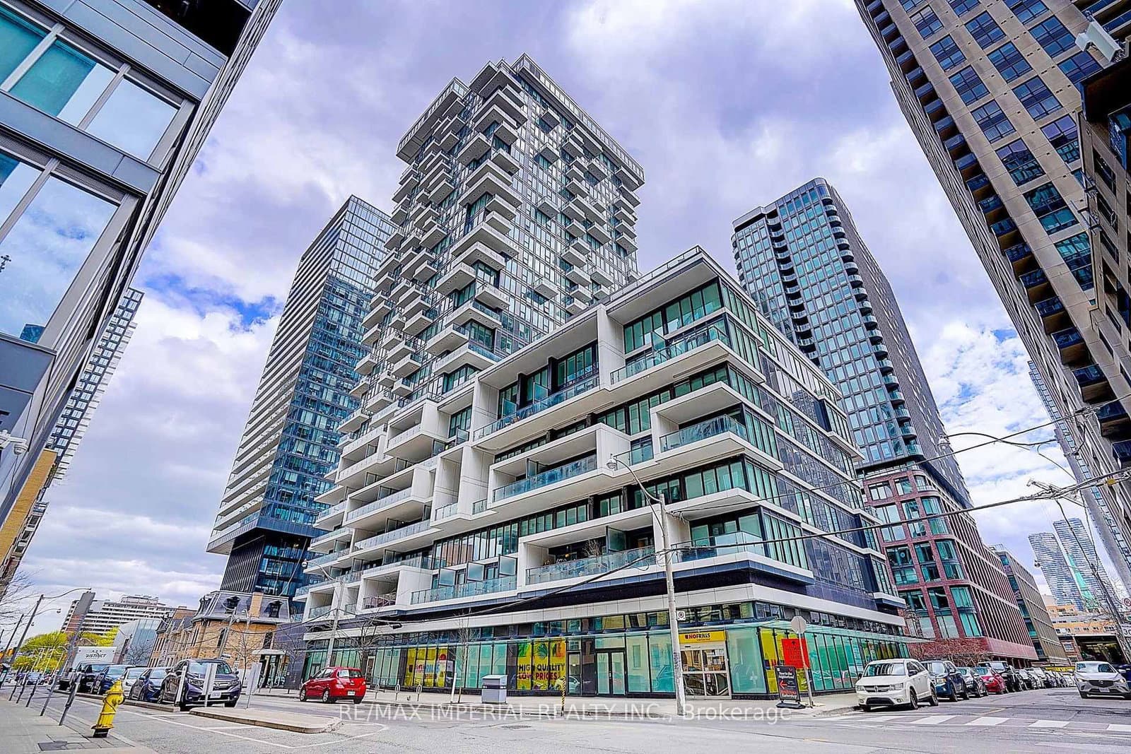 #710 - 77 Shuter Street
