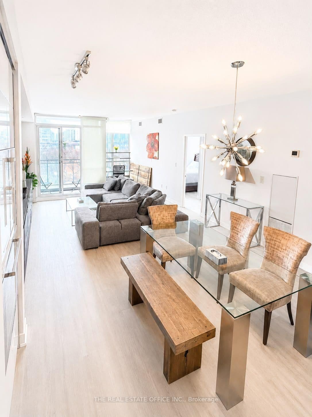 #202 - 151 Dan Leckie Way