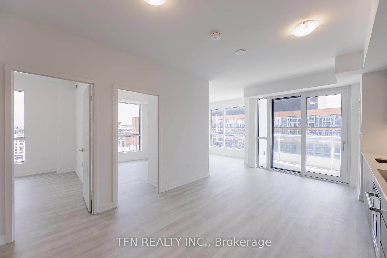 #1313 - 15 Richardson Street