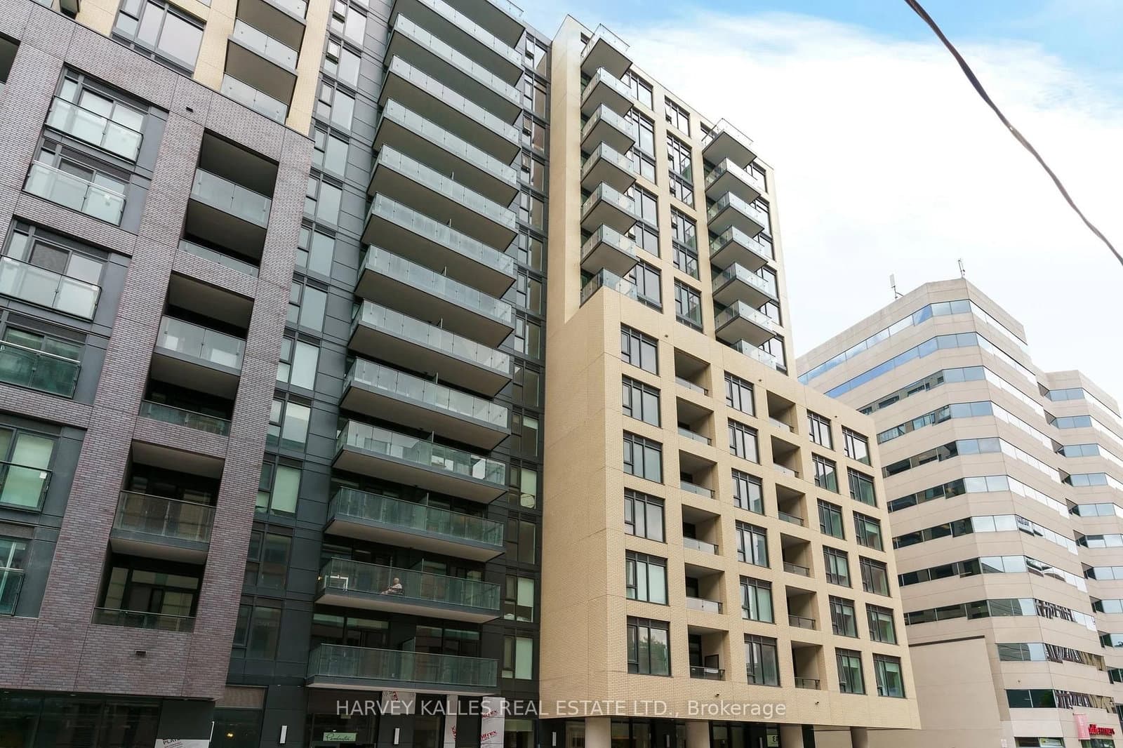 543 Richmond Street W, Unit 410
