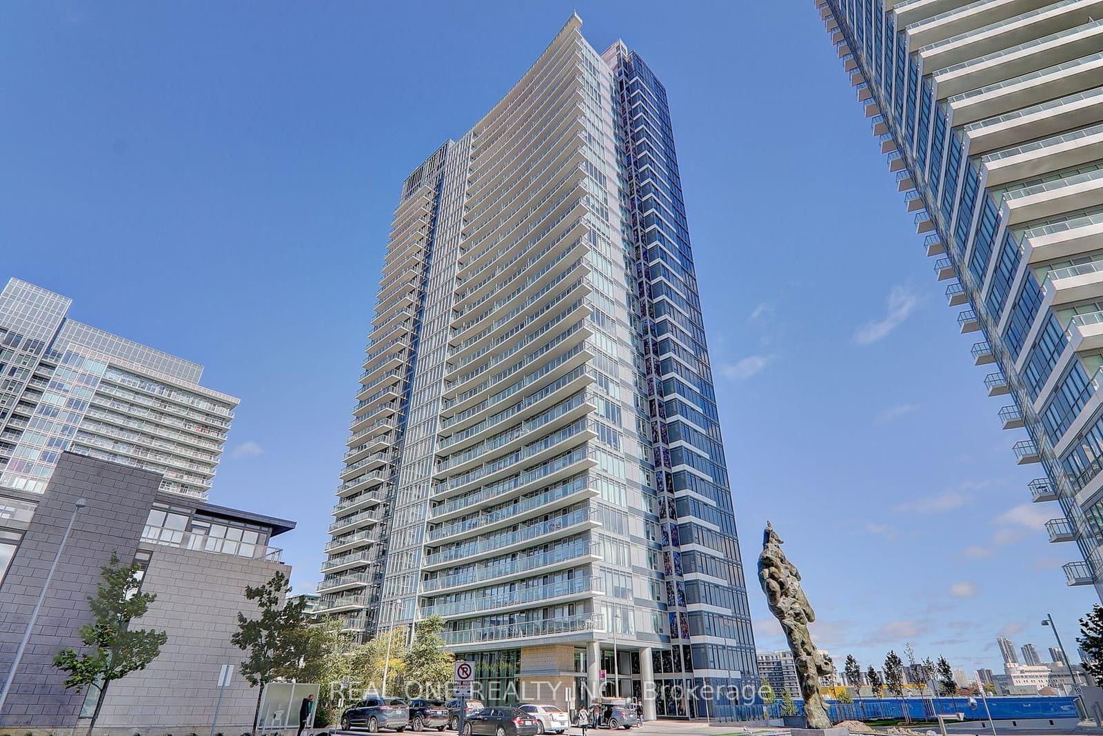 #1501 - 121 Mcmahon Drive