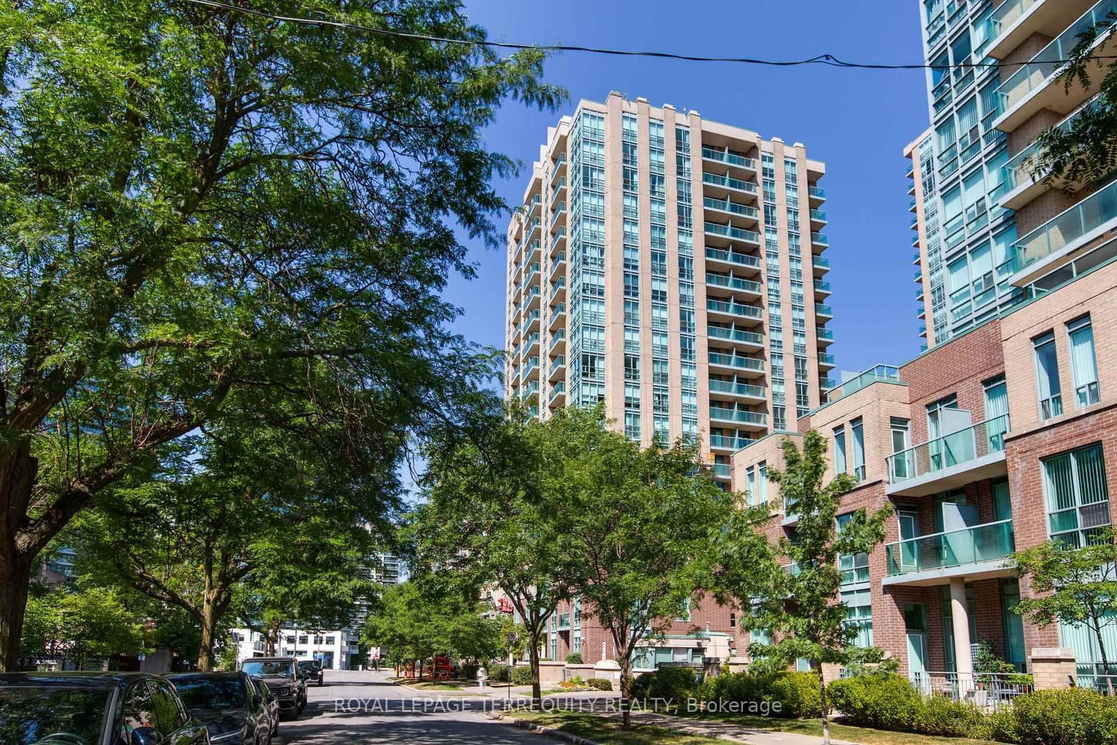 #PH07 - 20 Olive Avenue