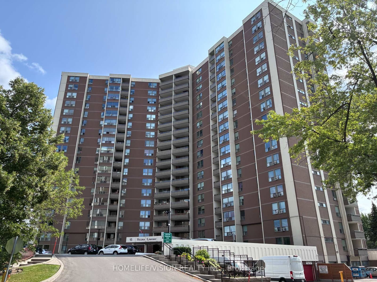 #416 - 15 Vicora Linkway