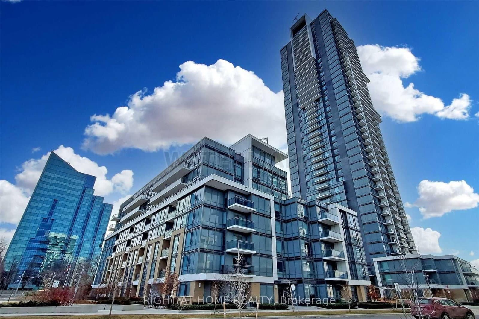 55 Ann O'Reilly Road, Unit PH23
