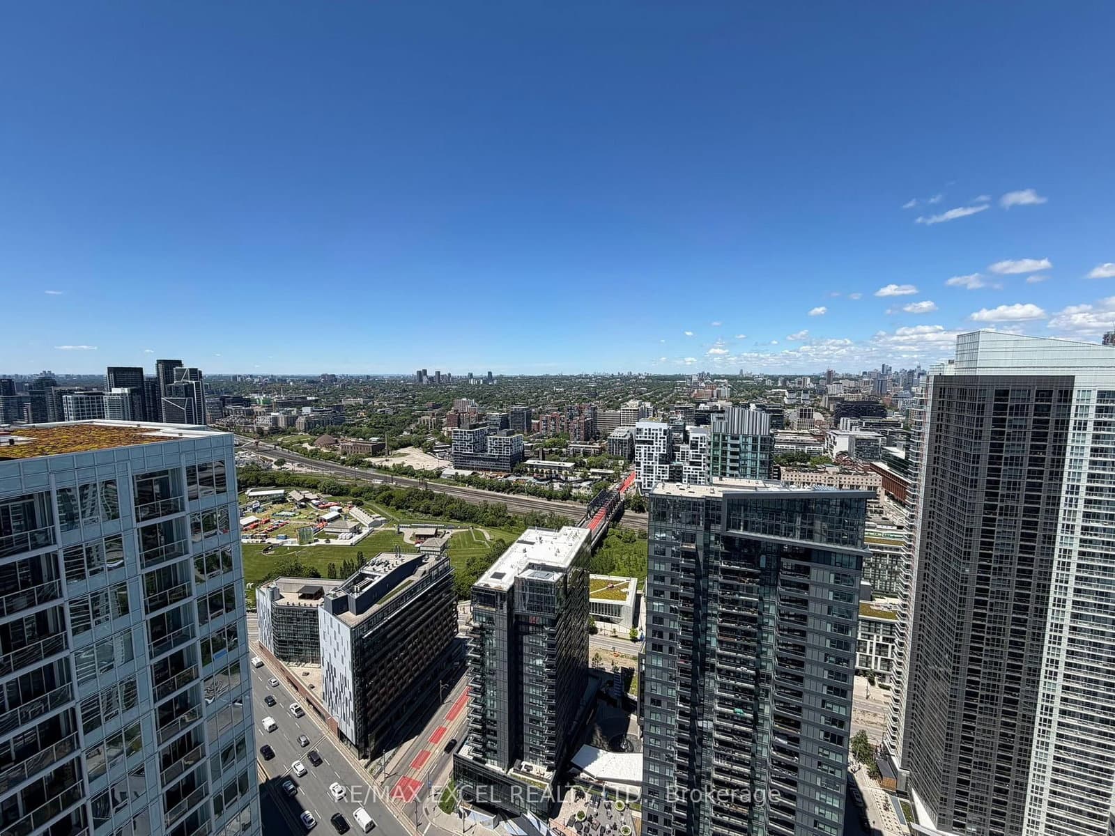 #4606 - 17 Bathurst Street