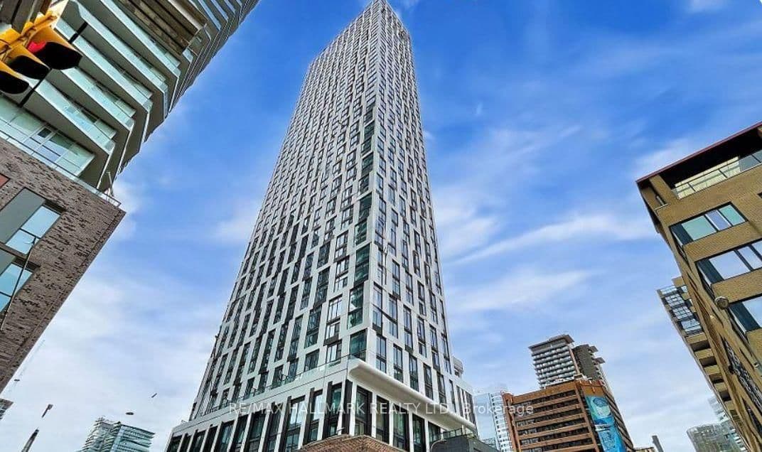 252 Church Street, Unit 4817