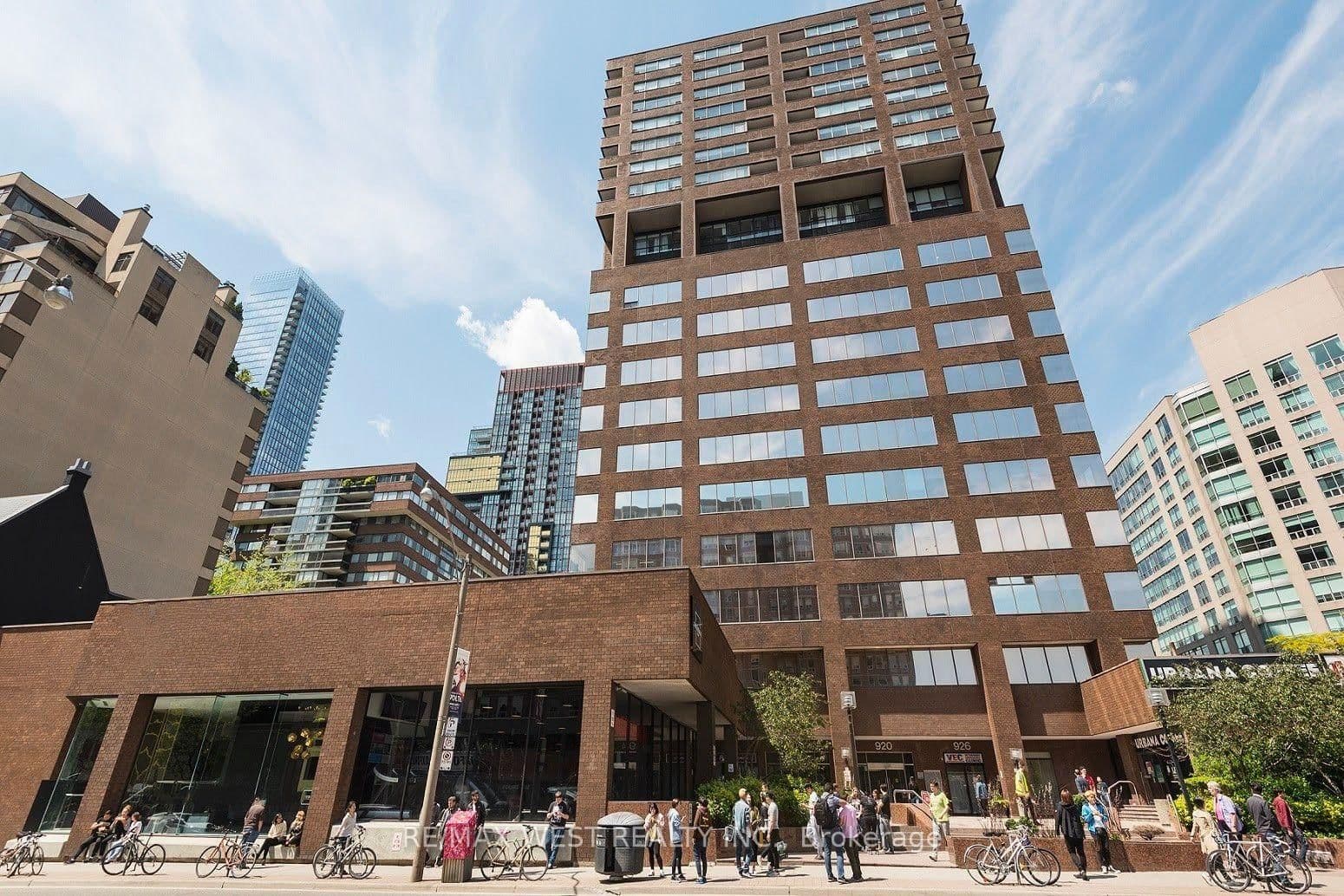 914 Yonge Street, Unit 1206