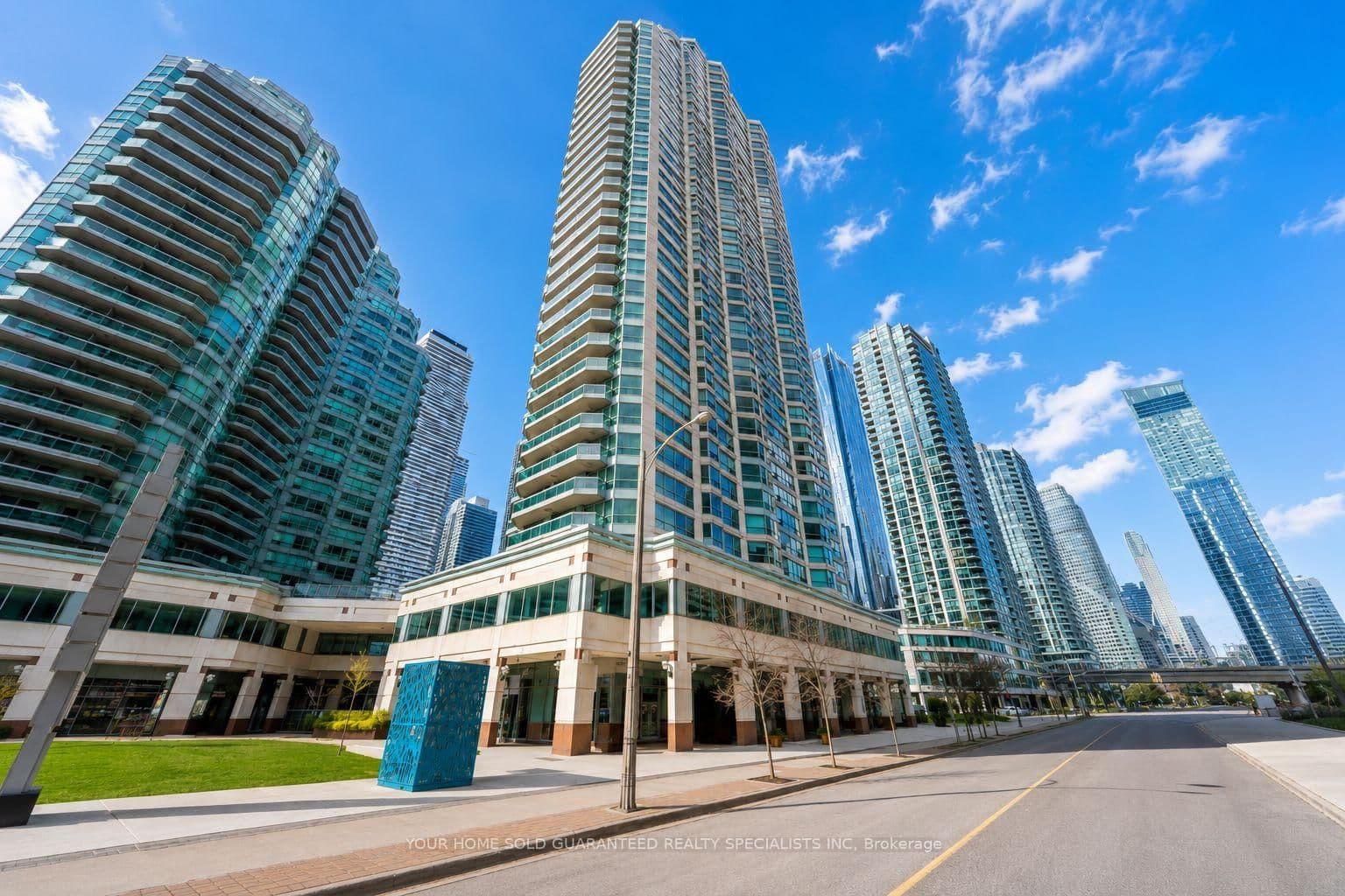 #2610 - 10 Yonge Street