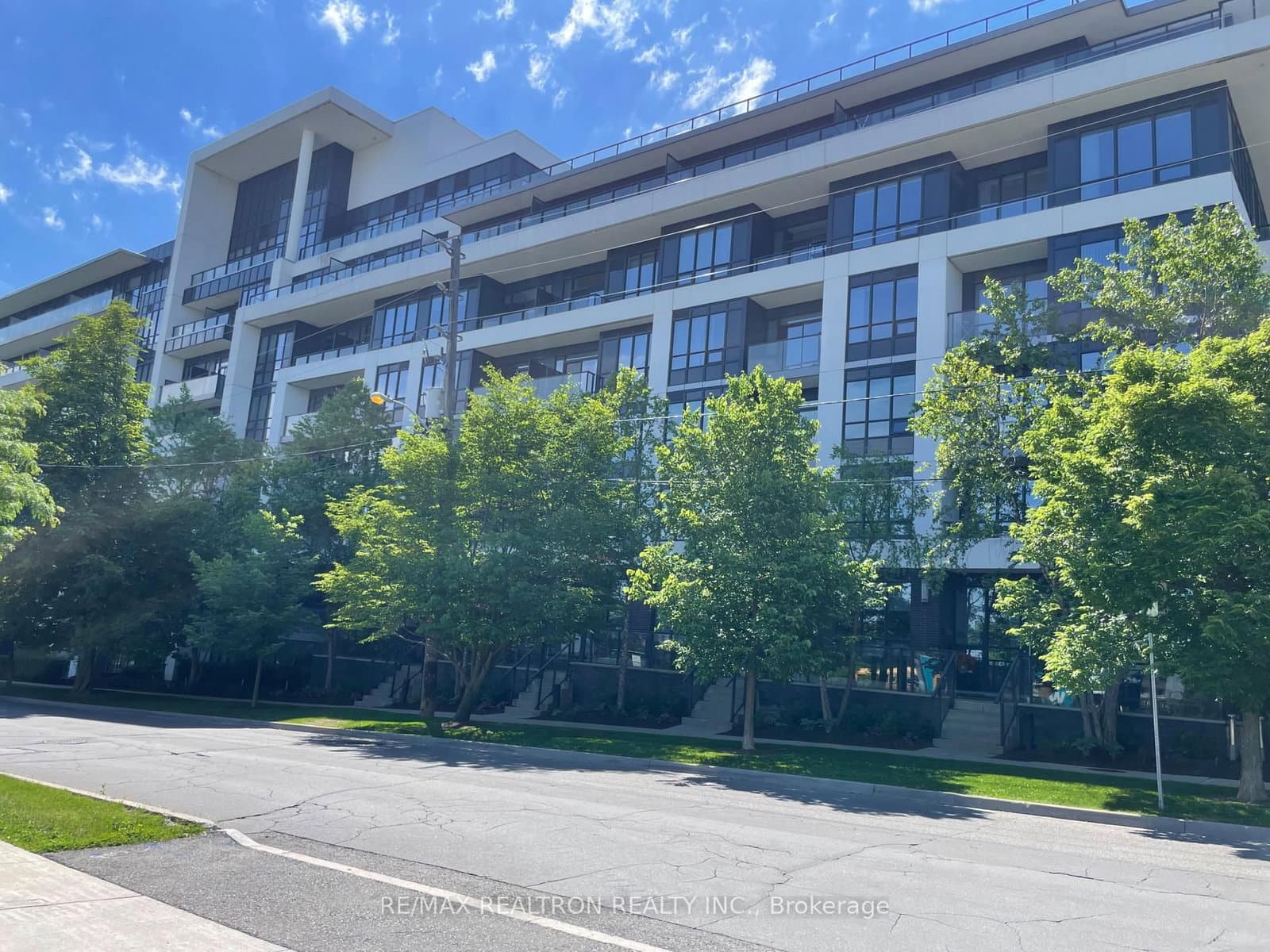#301 - 399 Spring Garden Avenue