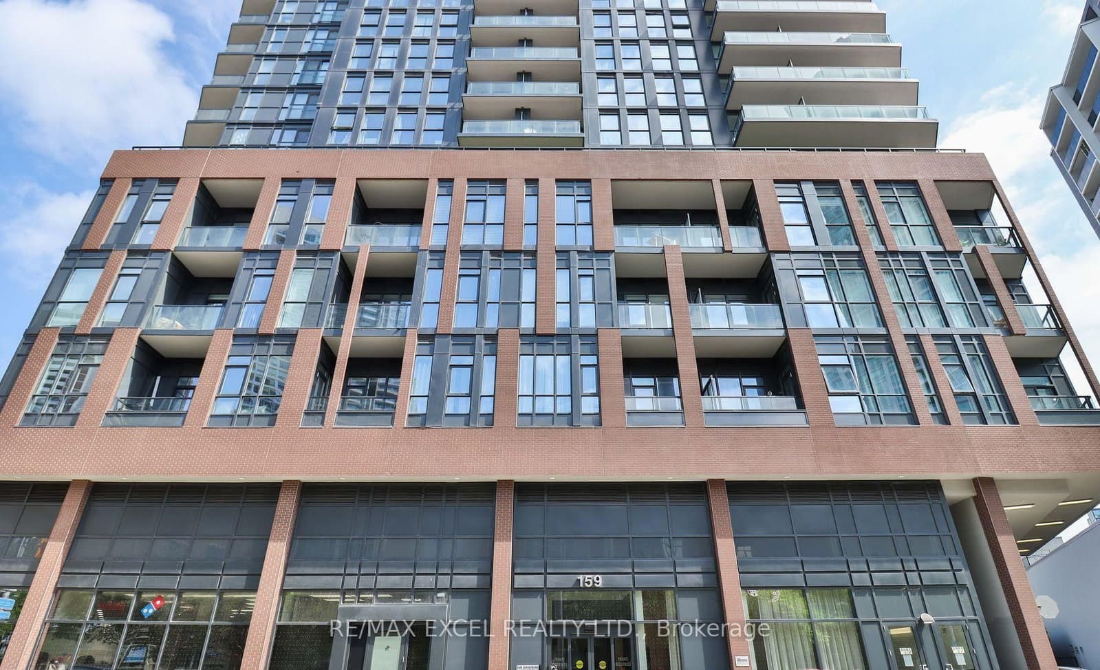#406 - 159 Wellesley Street E