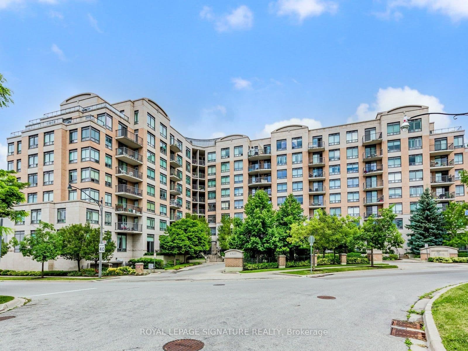 #220 - 16 Dallimore Circle