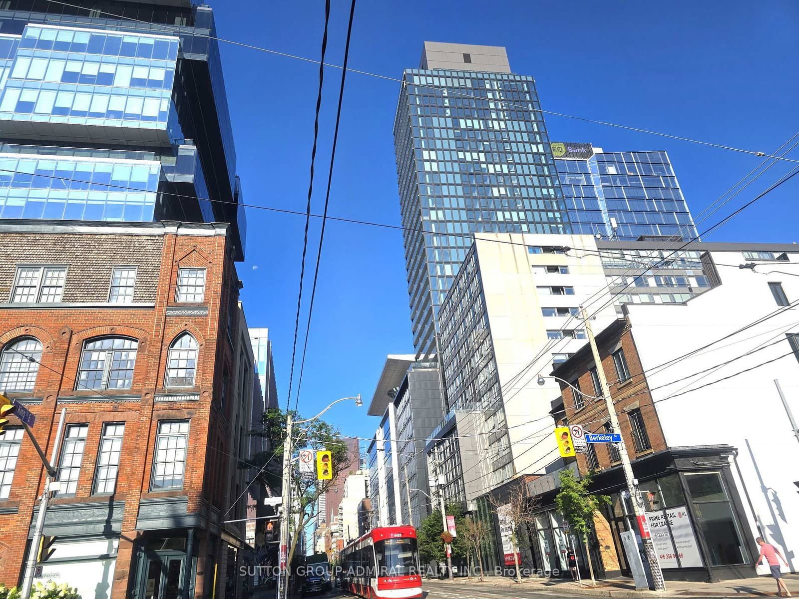 #2202 - 284 King Street E