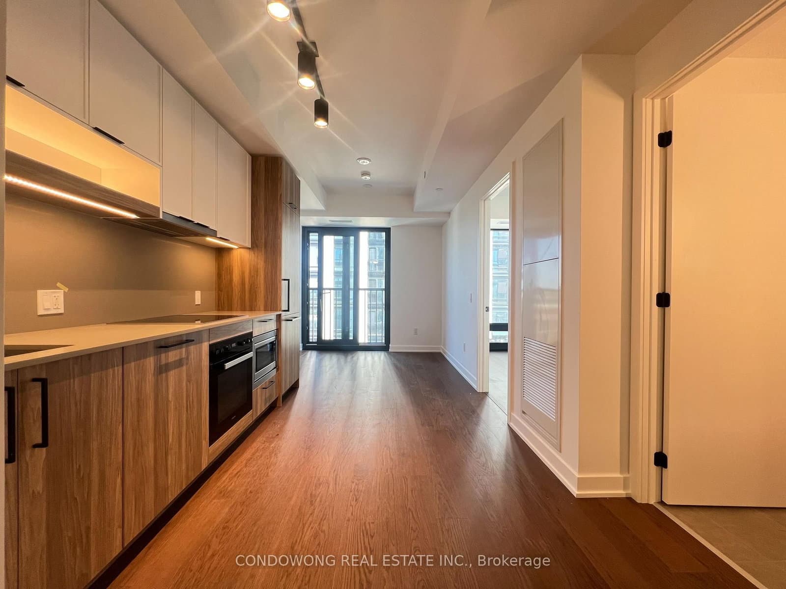 91 Montclair Avenue, Unit 1112