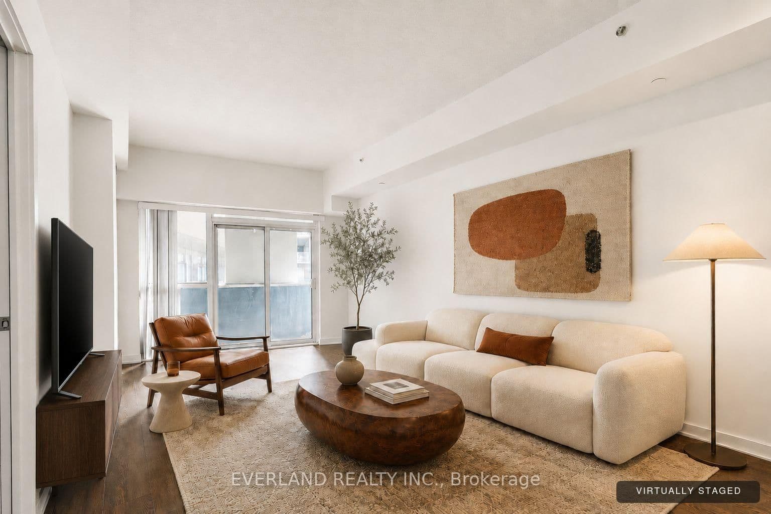 #201 - 20 Bruyeres Mews