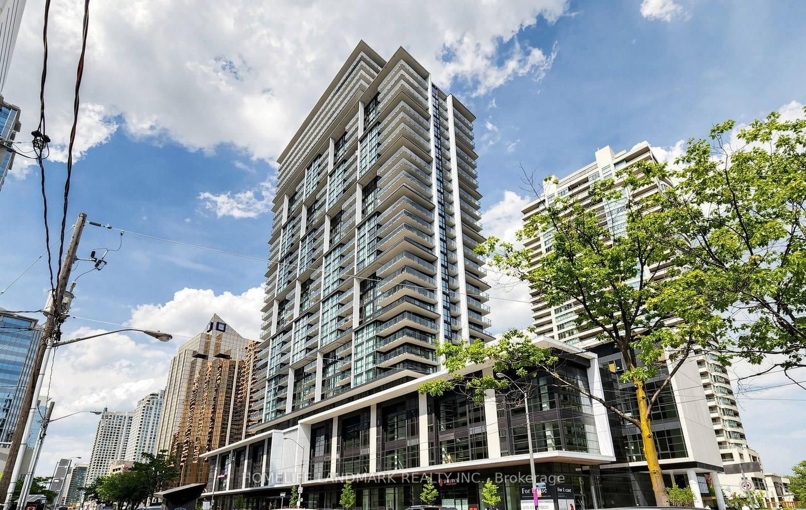 4955 yonge Street, Unit 818
