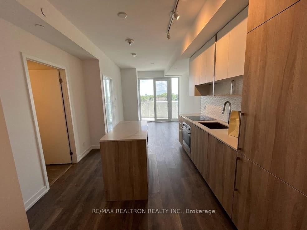 #509 - 15 Holmes Avenue