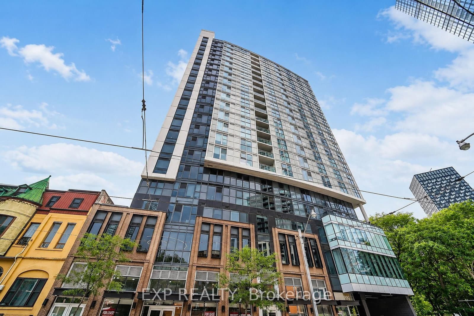 #610 - 219 Dundas Street E