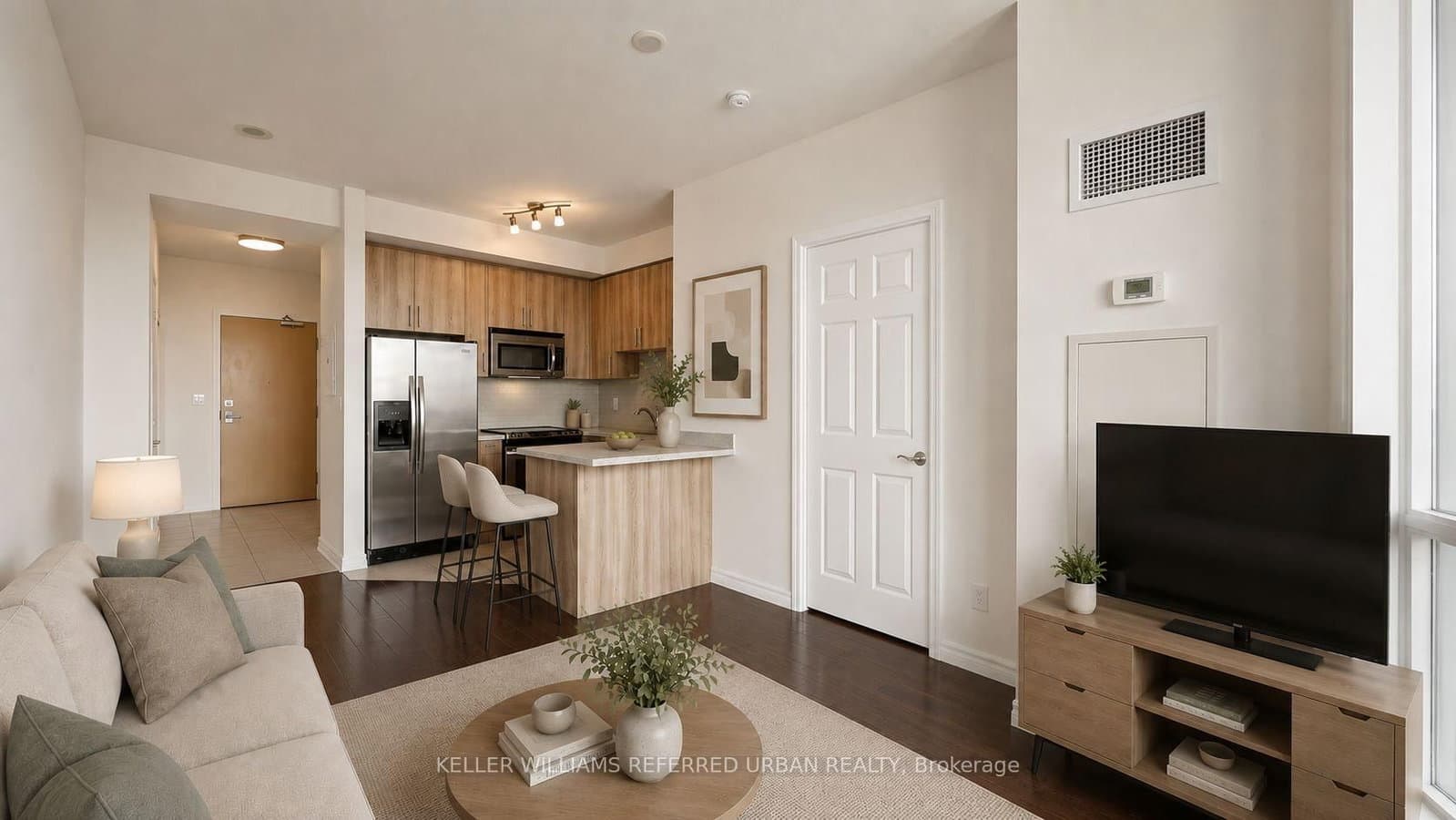 #912 - 18 Holmes Avenue