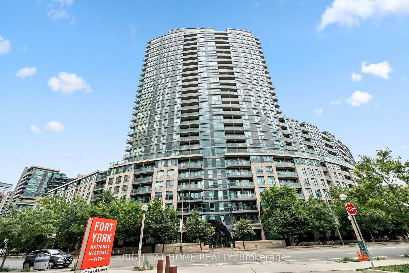 #329 - 231 Fort York Boulevard