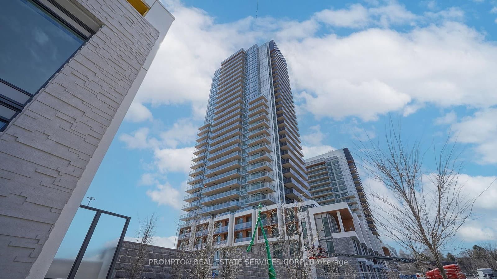 #PH3302 - 27 McMahon Drive