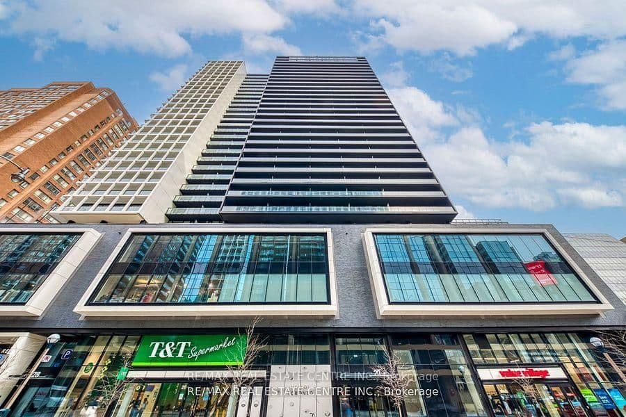 #406 - 20 Edward Street