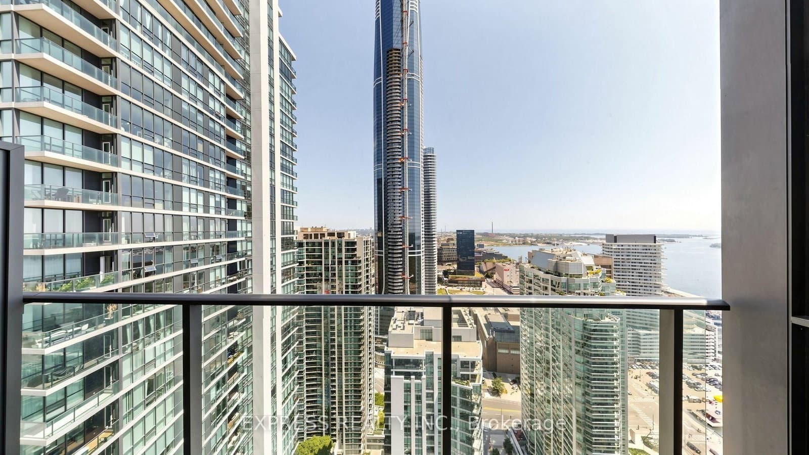 #4207 - 33 Bay Street