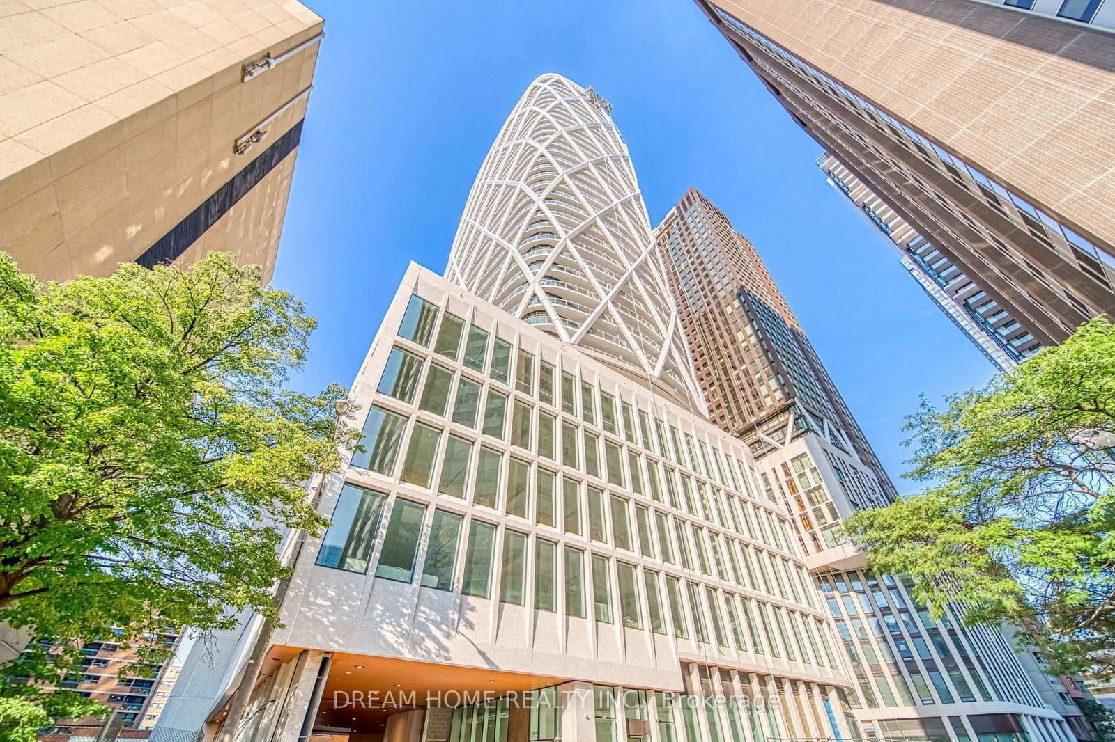 230 Simcoe Street, Unit 1921