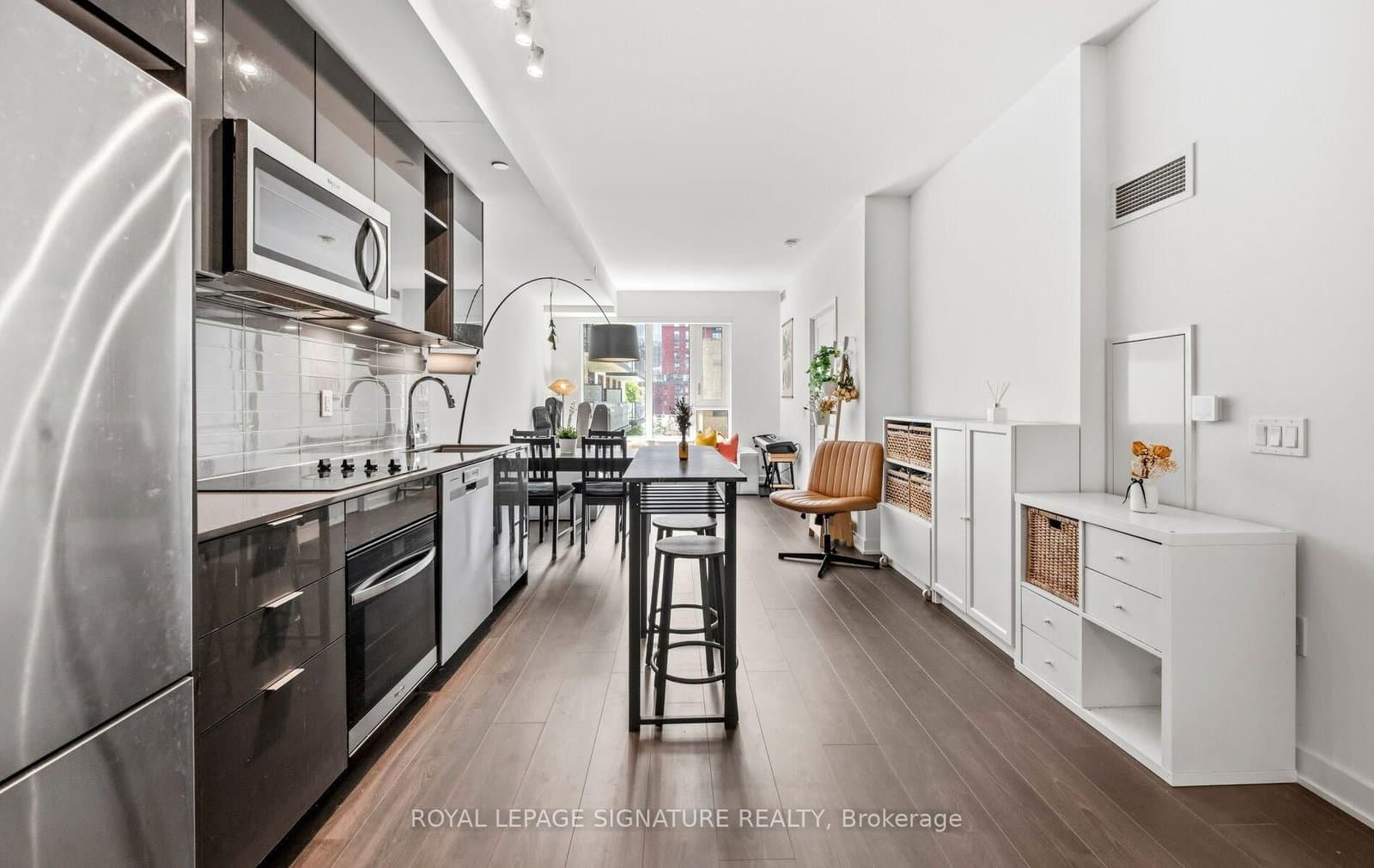 #427 - 543 Richmond Street W