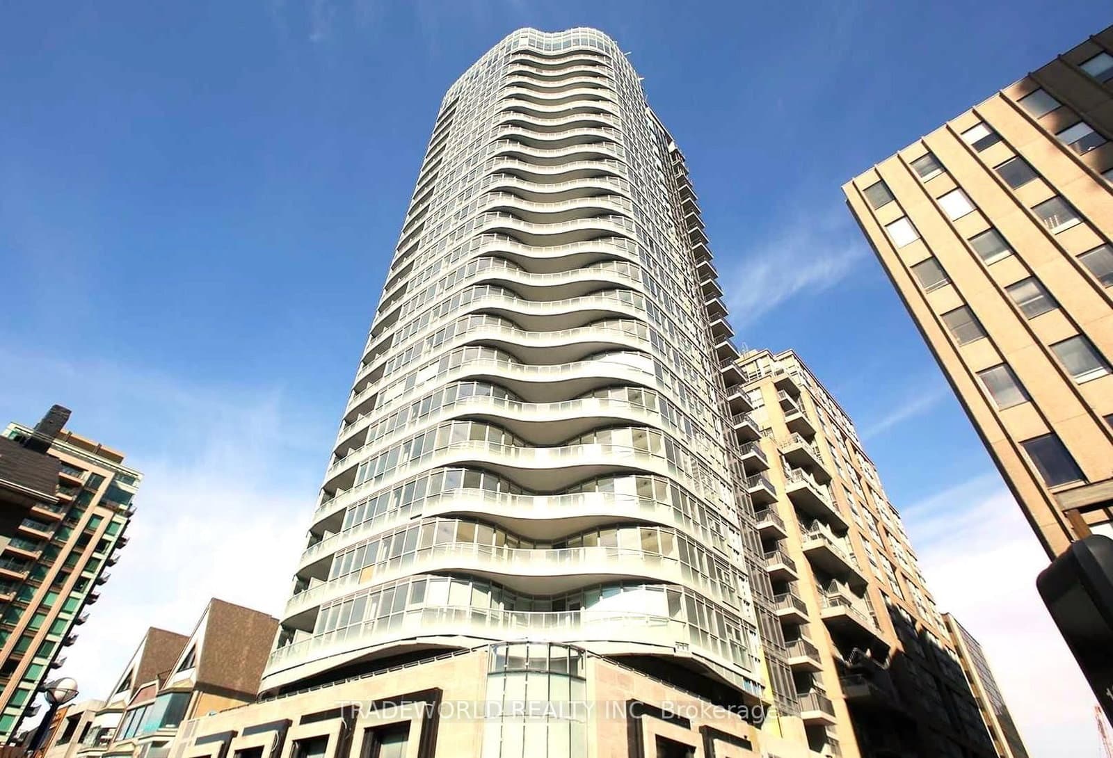 88 Cumberland Street, Unit 902