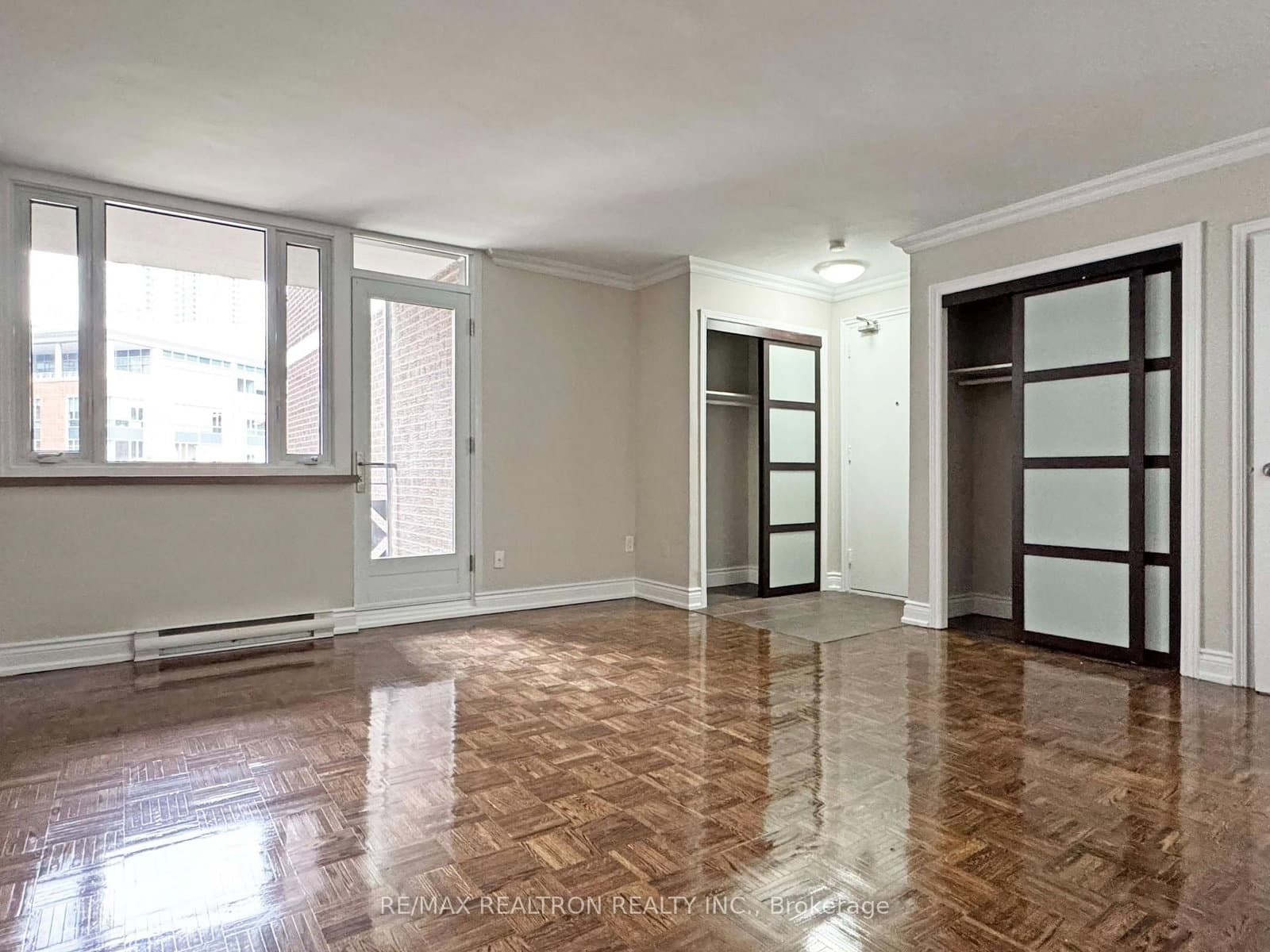 55 Isabella Street, Unit 701