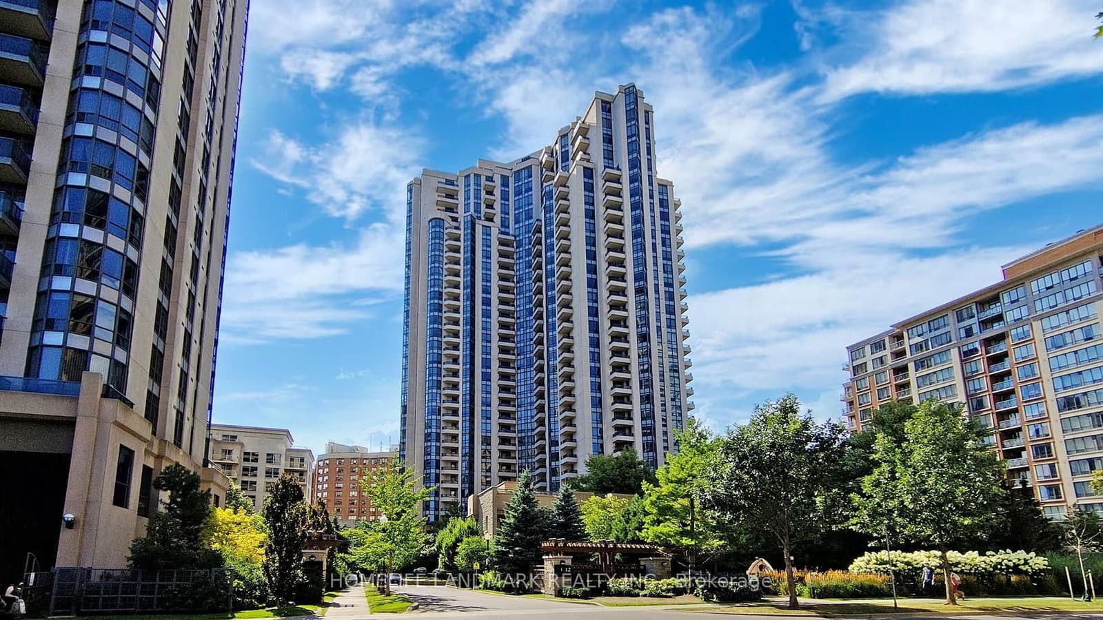 #2126 - 500 Doris Avenue