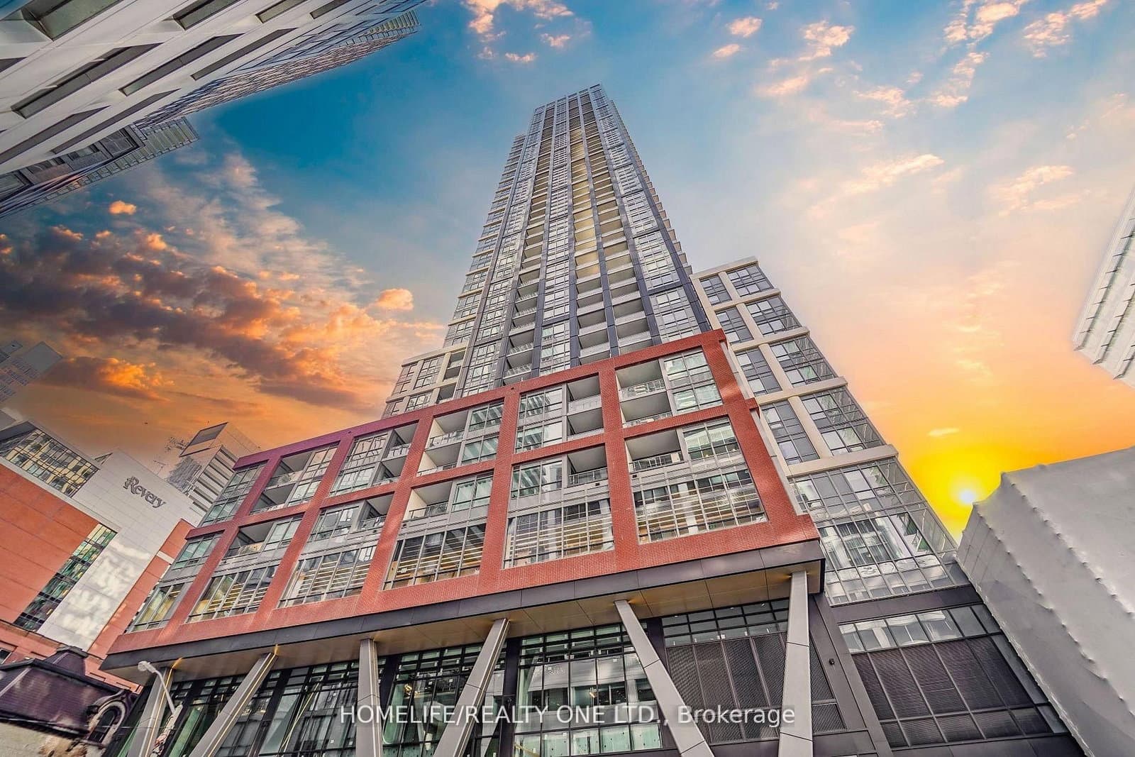 #4106 - 108 Peter Street