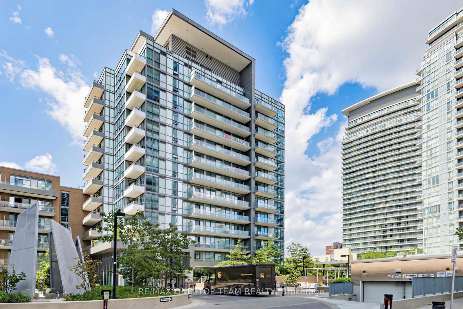 #707 - 52 Forest Manor Road