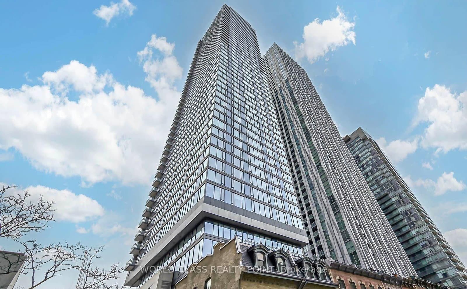 8 Cumberland Street, Unit 2404