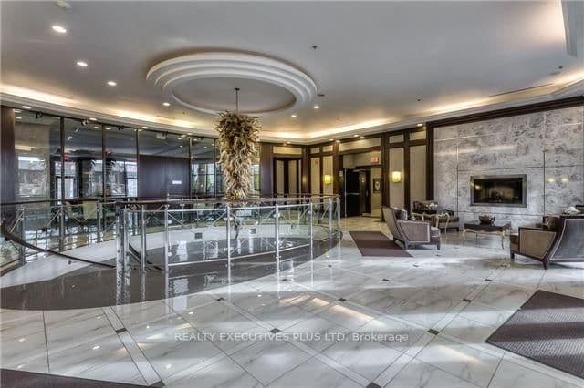 #404 - 135 Wynford Drive