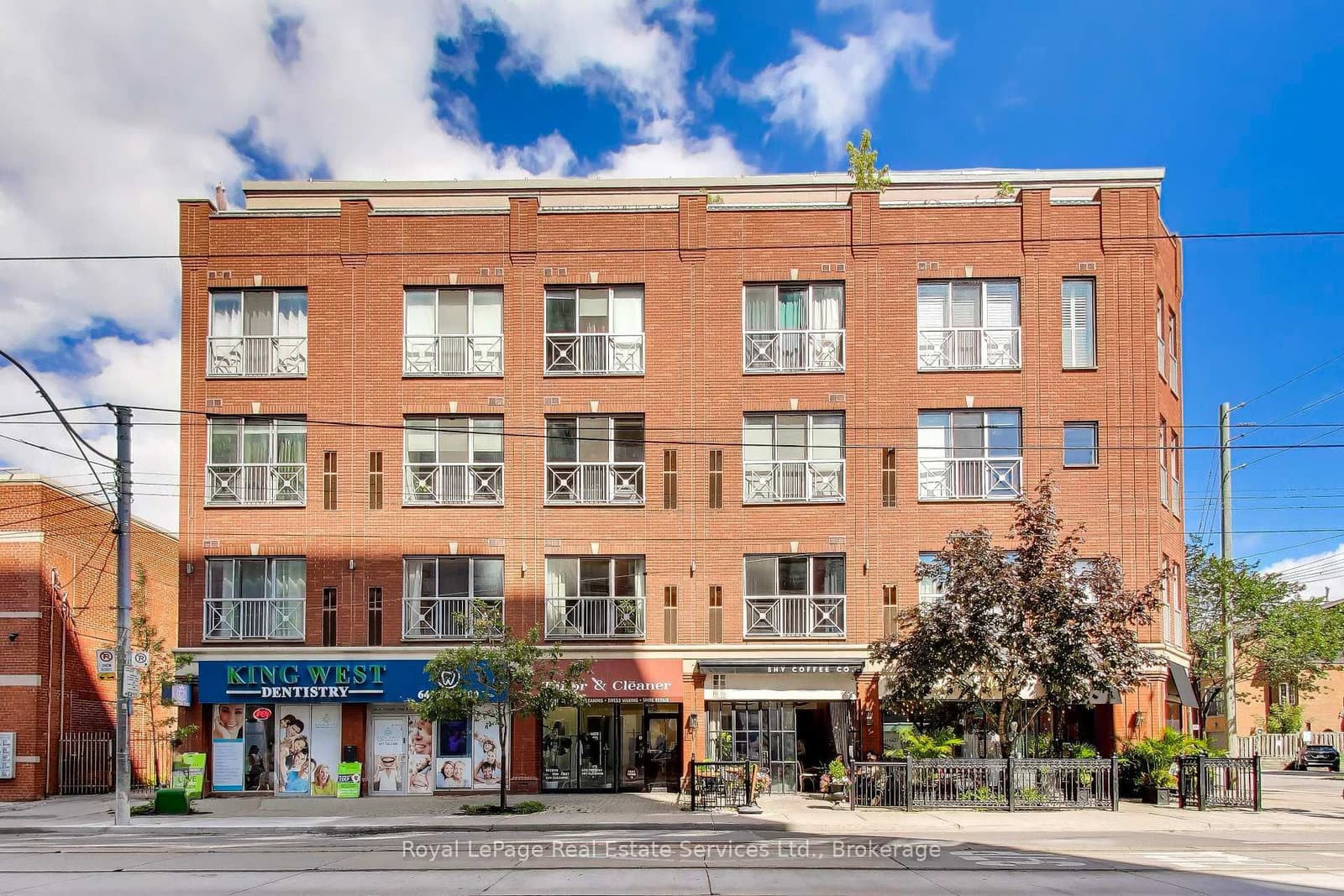 #202 - 766 King Street W